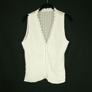 White sleeveless blouse